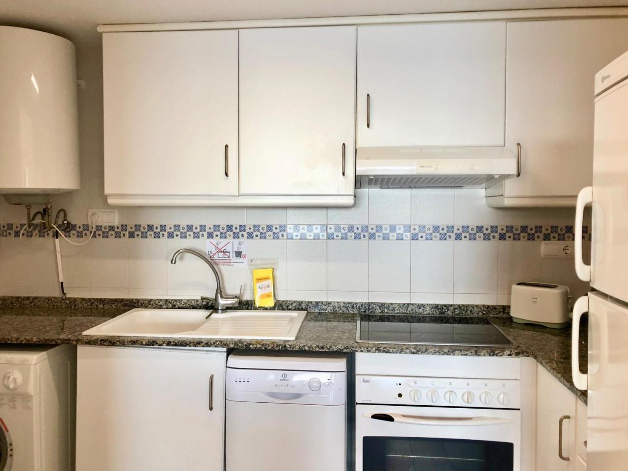 Clubrent - Apartamentos Apolo 16 كاليبي المظهر الخارجي الصورة
