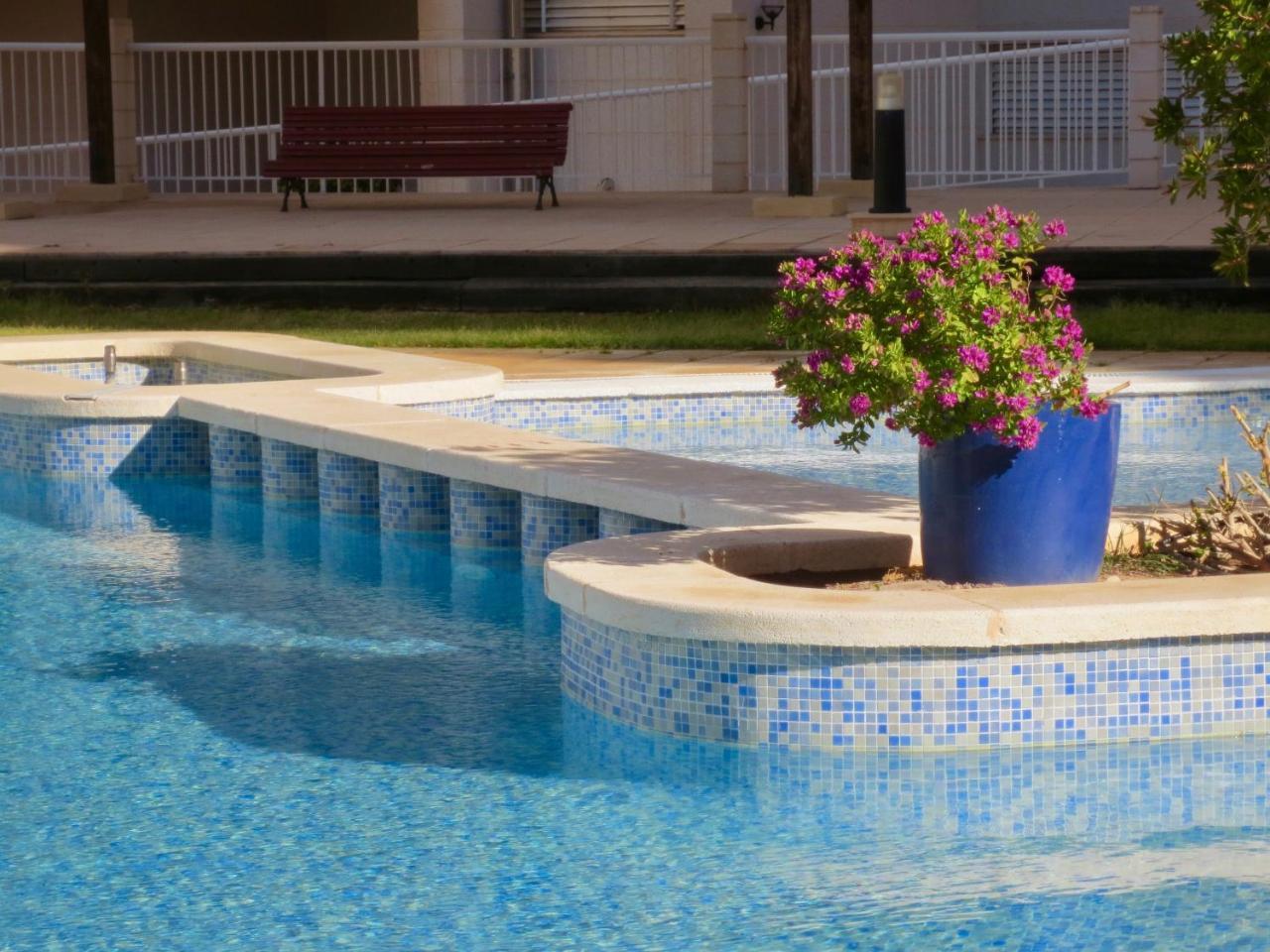Clubrent - Apartamentos Apolo 16 كاليبي المظهر الخارجي الصورة